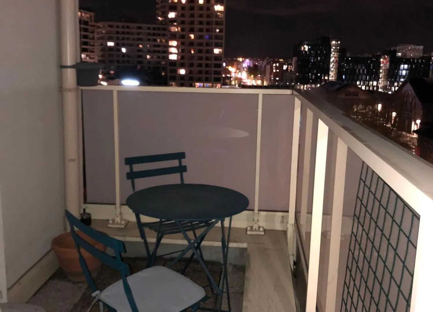 Rooftop 75017 Apartment